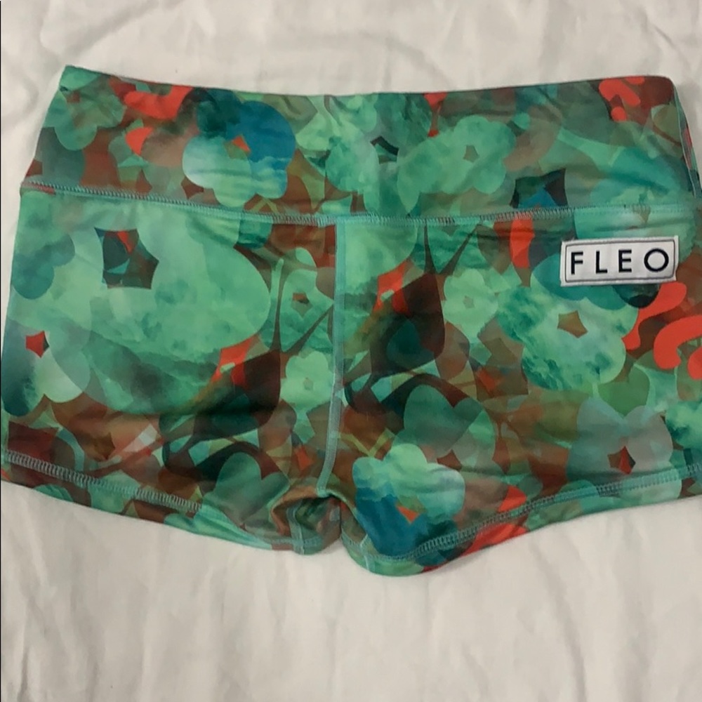 Fleo shorts - Picture 2 of 3